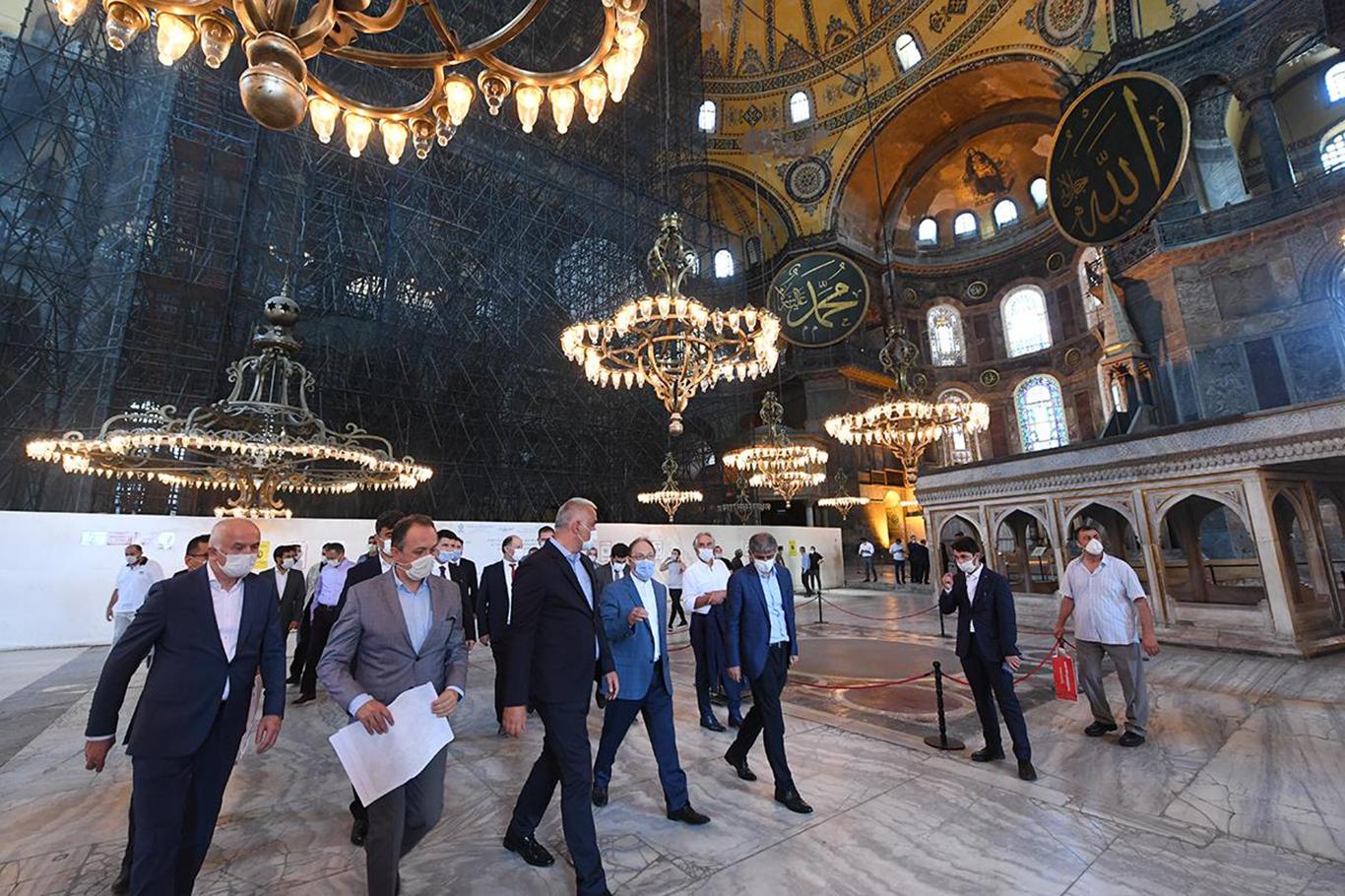Diyanet İşleri Başkanı Erbaş: "Ayasofya'da 2 imam ve 4 müezzin görevlendirilecek"